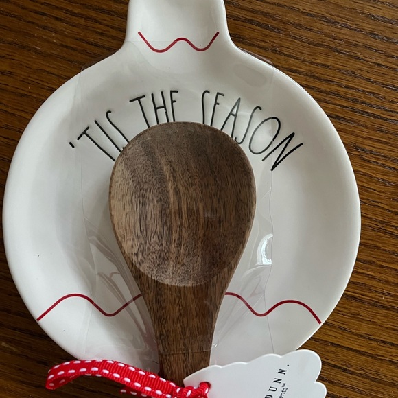 NIP Rae Dunn Christmas Holiday Tis The Season spoon rest & wooden spoon - Picture 2 of 4